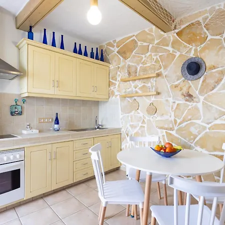 Lightbooking Caleton 7 Seaside Paradise בית נופש